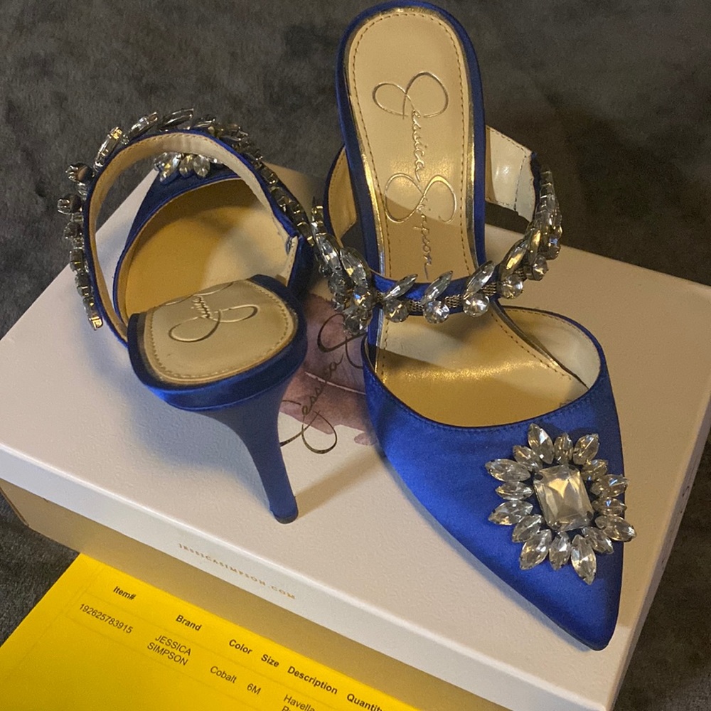 Jessica Simpson Havella Pumps 🦋👠